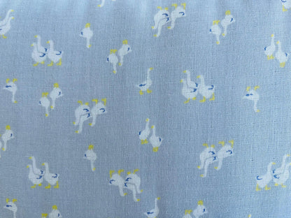 Hokka Japanese Textiles Double Gauze Light Gray Cotton Goose Fabric.