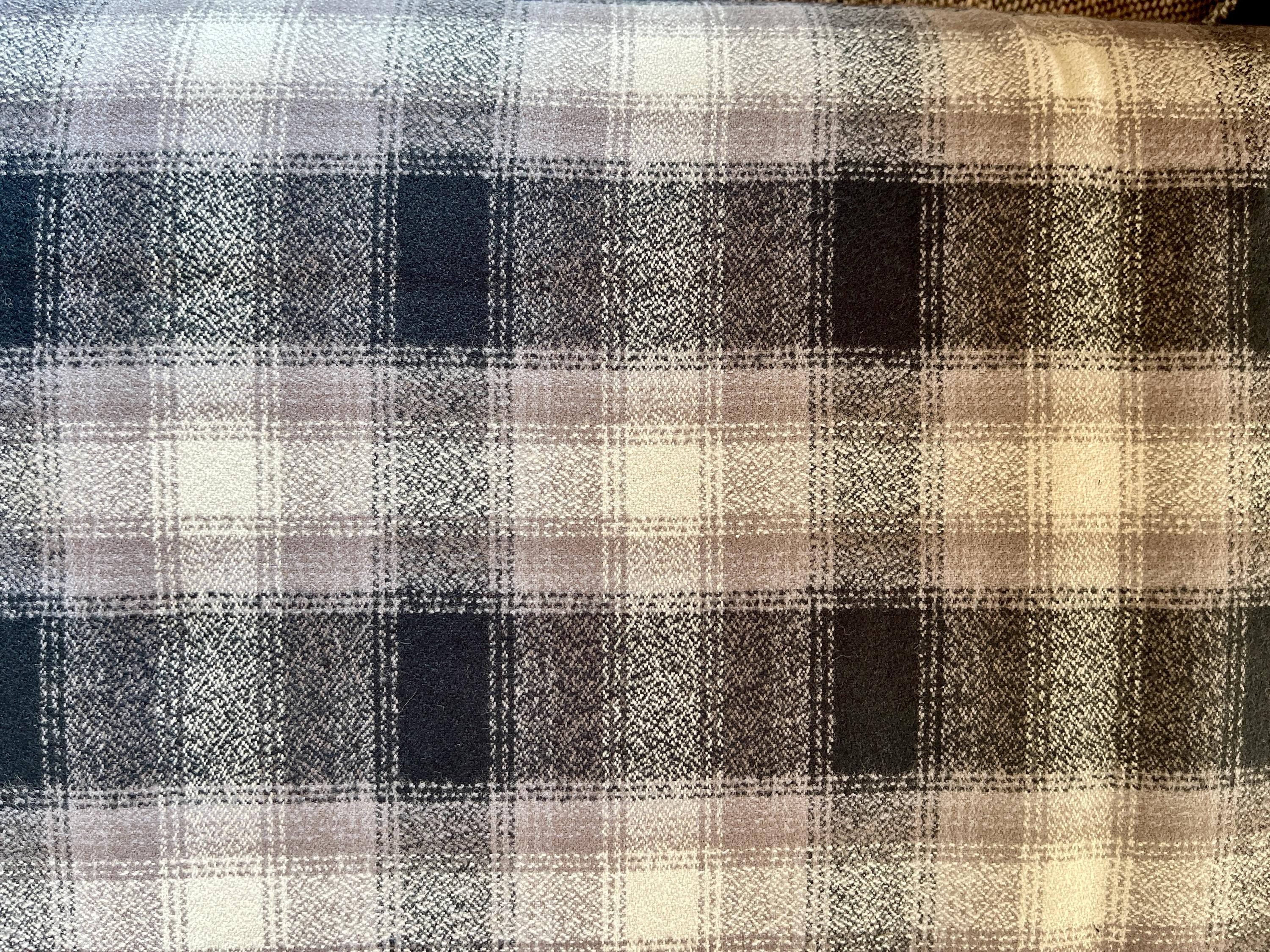 Mammoth Flannel - Grey Flannel- Robert Kaufman - 100% Cotton - SRKF-13933-12