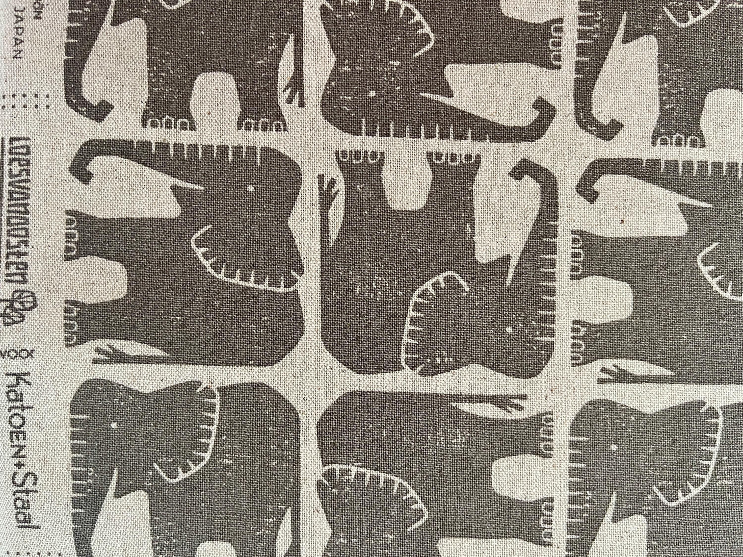 Rising Sun - Jolly Elephant - Elephant Gray Unbleached Canvas - Loes Van Oosten