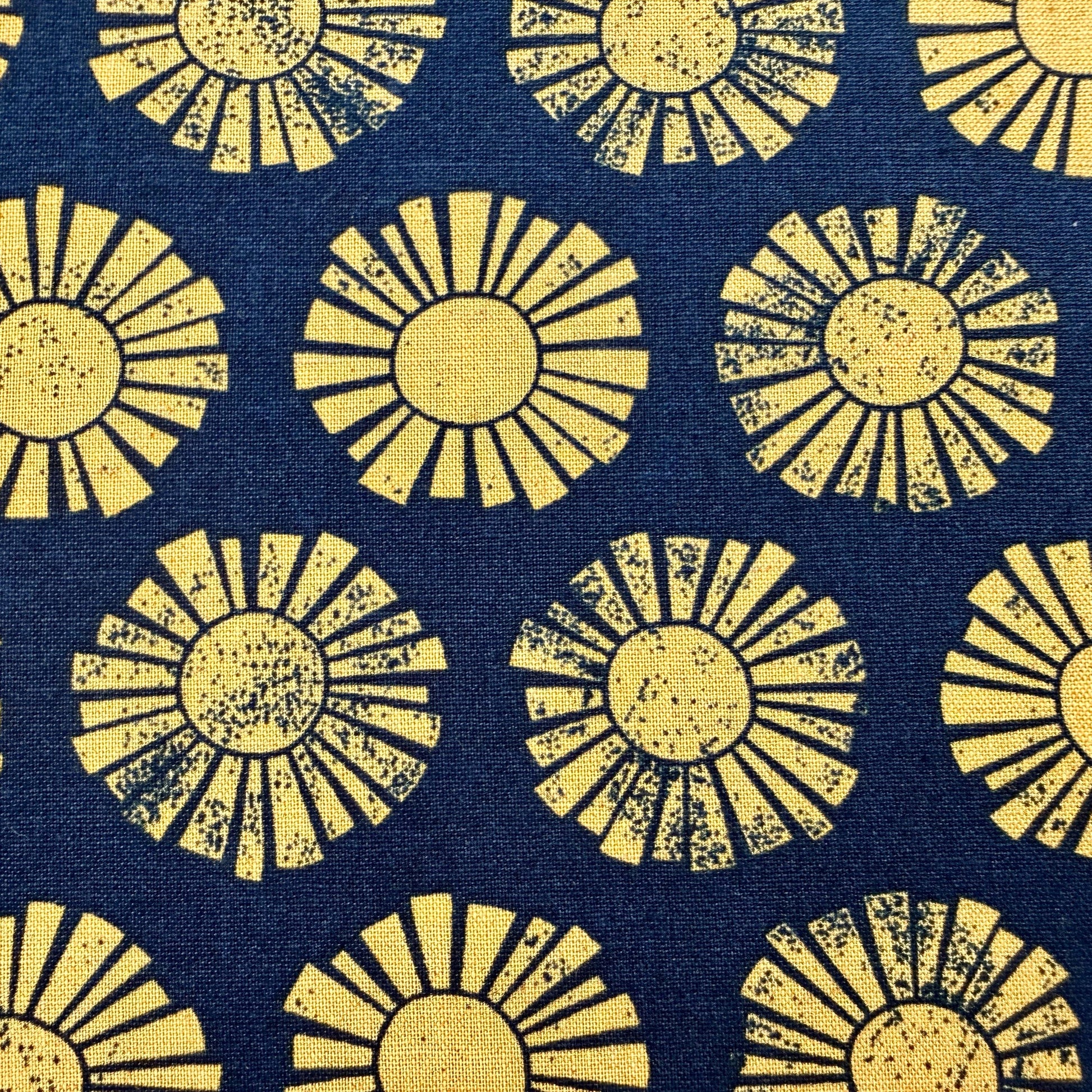 By the Seaside-Sunshine-Navy Unbleached Canvas-Loes Van Oosten-Aan Zee-LV106-NA3UC