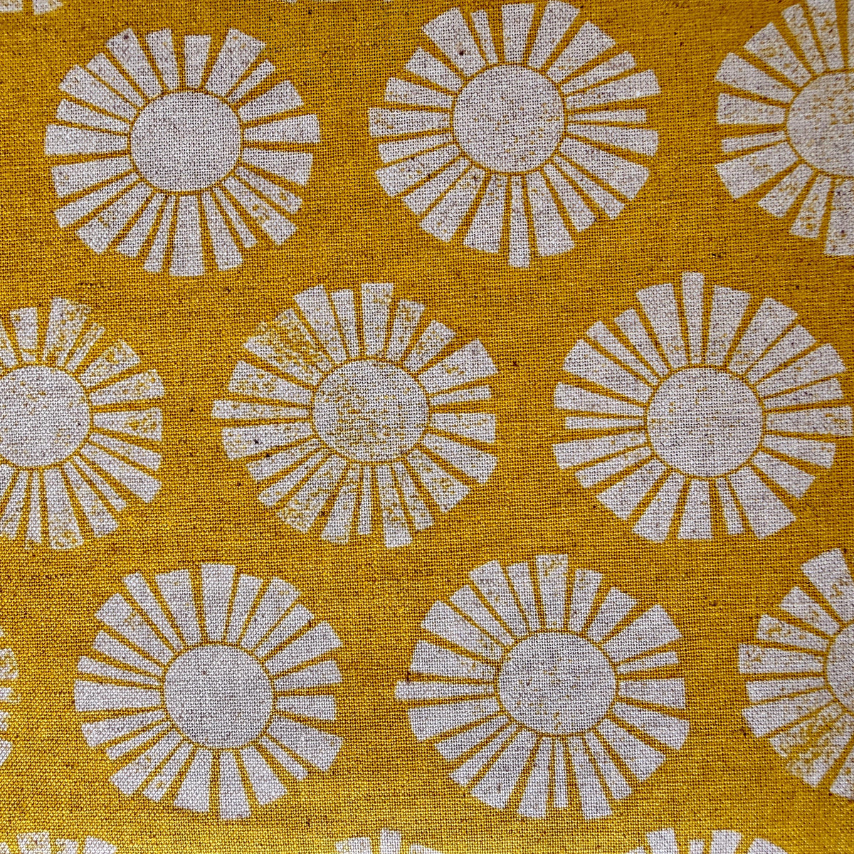 By the Seaside-Sunshine Golden Unbleached Canvas-Loes Van Oosten-Cotton Steel-Aan Zee