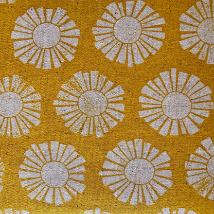 By the Seaside-Sunshine Golden Unbleached Canvas-Loes Van Oosten-Cotton Steel-Aan Zee