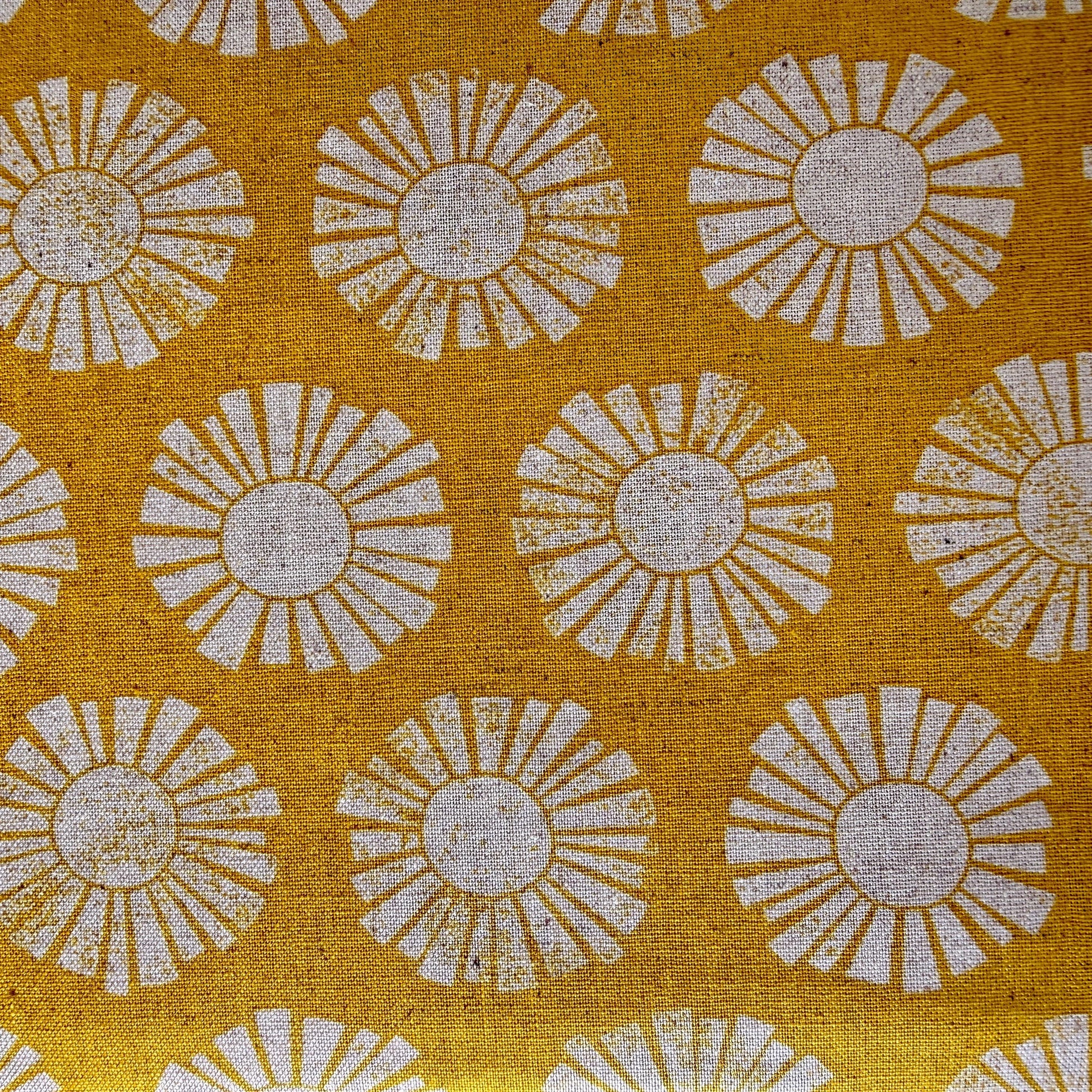 By the Seaside-Sunshine Golden Unbleached Canvas-Loes Van Oosten-Cotton Steel-Aan Zee