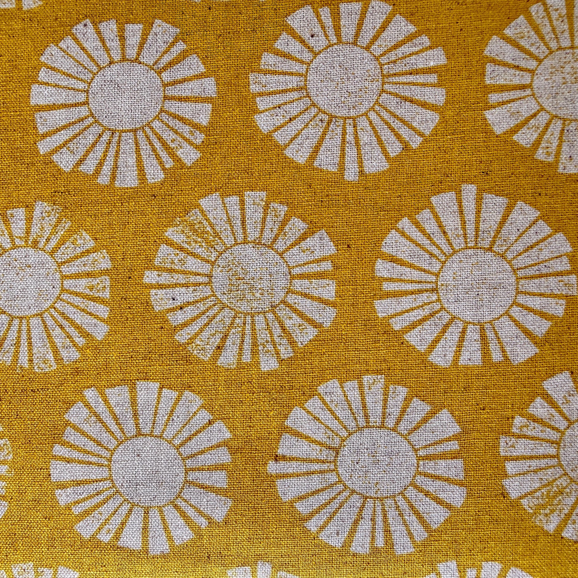 By the Seaside-Sunshine Golden Unbleached Canvas-Loes Van Oosten-Cotton Steel-Aan Zee