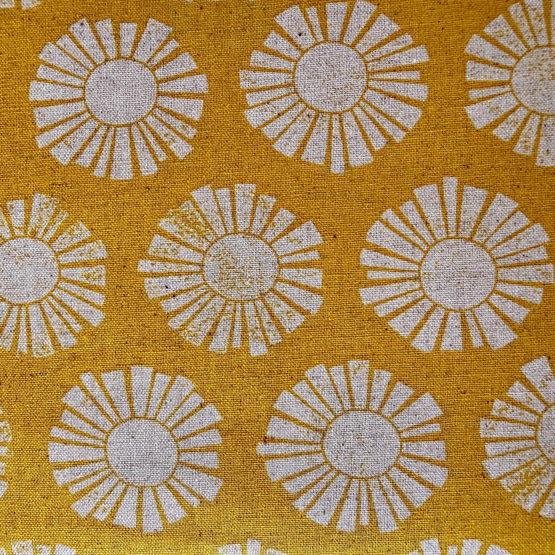By the Seaside-Sunshine Golden Unbleached Canvas-Loes Van Oosten-Cotton Steel-Aan Zee