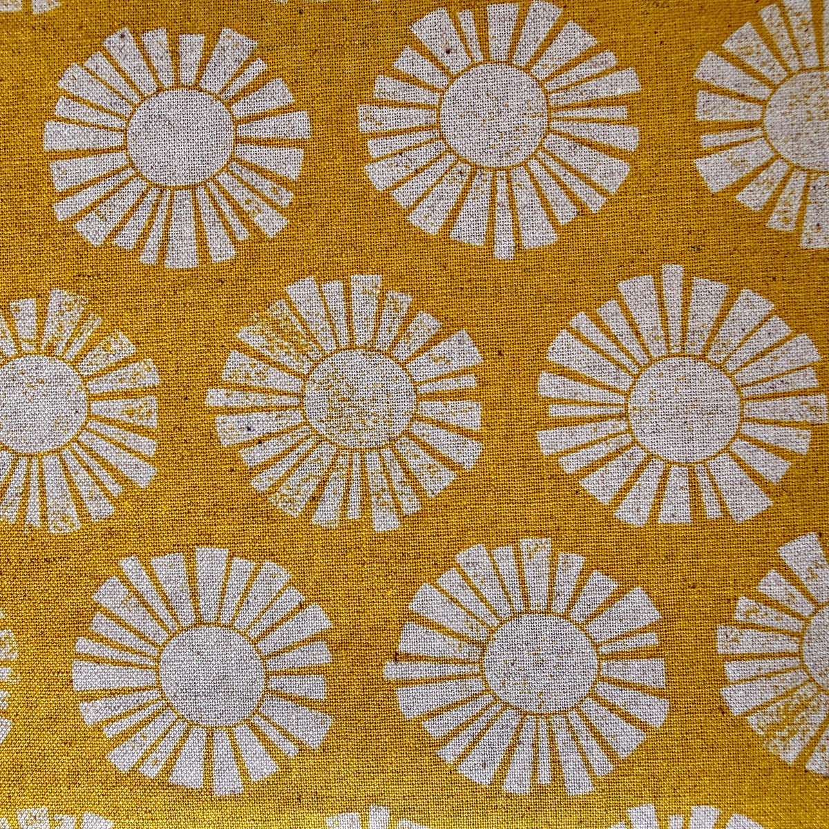 By the Seaside-Sunshine Golden Unbleached Canvas-Loes Van Oosten-Cotton Steel-Aan Zee