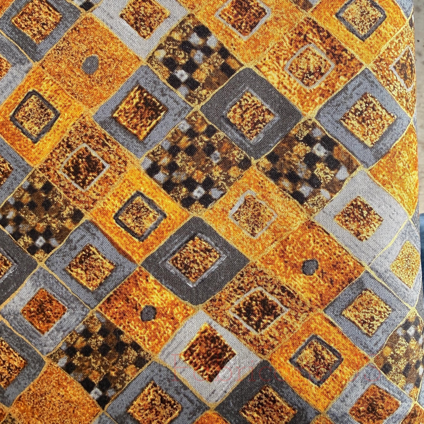 Gustav Klimt Squares & Diamonds Gold Metallic Quilting Cotton Fabric by Robert Kaufman – SRKM-17184-133