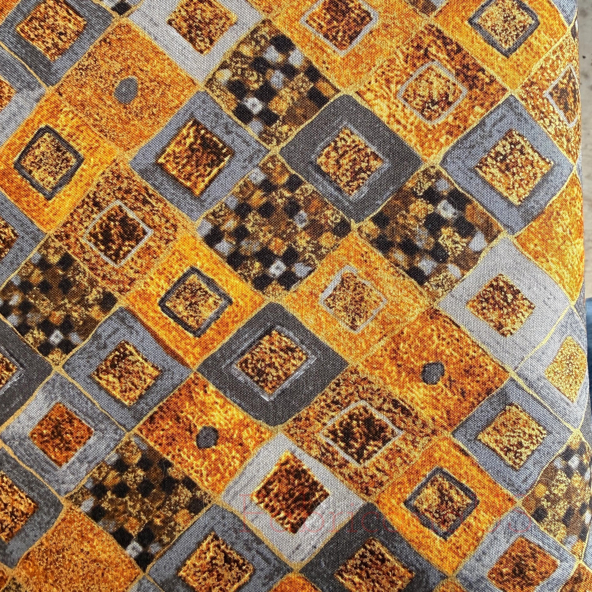Gustav Klimt Squares & Diamonds Gold Metallic Quilting Cotton Fabric by Robert Kaufman – SRKM-17184-133