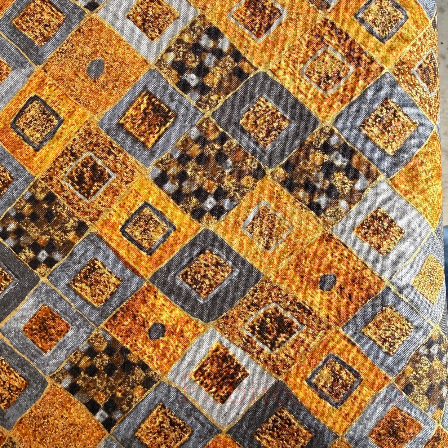 Gustav Klimt Squares & Diamonds Gold Metallic Quilting Cotton Fabric by Robert Kaufman – SRKM-17184-133