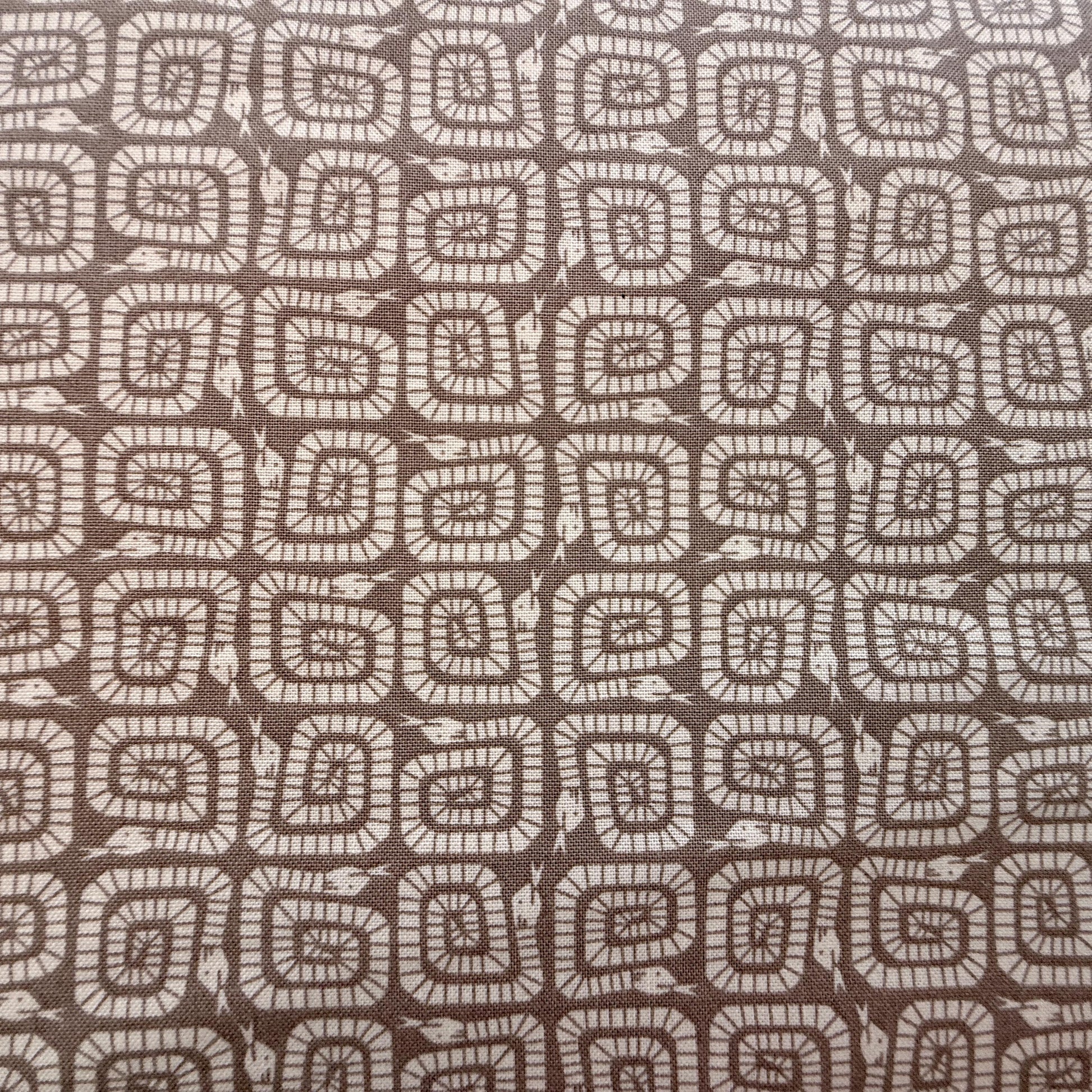 Rising Sun - Winding Snake - Shadow - Cotton + Steel - Loes Van Oosten - LV904-SH3