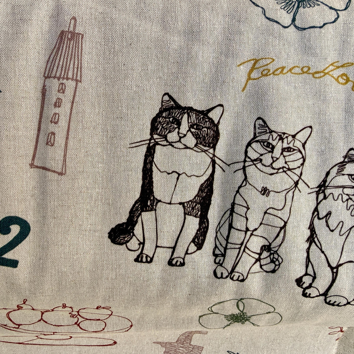 Cat Fabric - Kokka - Hayu- Japanese Quilting Cotton Fabric - EGX-7719-1A