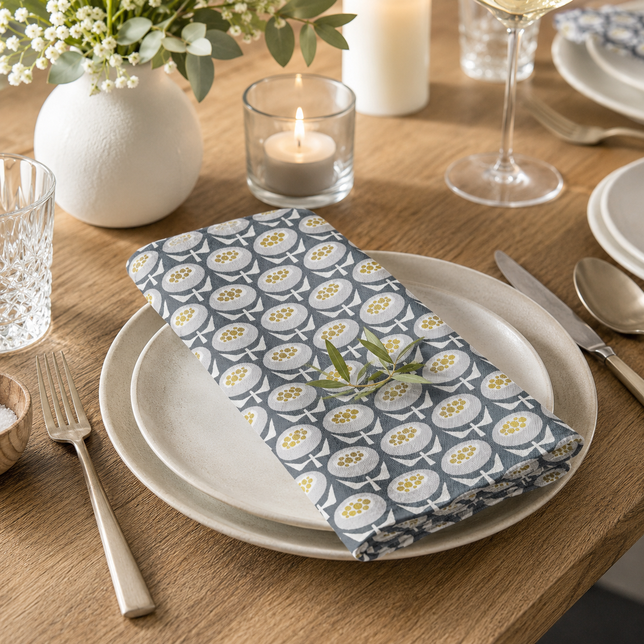 Sweet Floral Scent – Buttercup – Gray Skies Metallic Collection by Loes Van Oosten – Premium Quilting Cotton Fabric