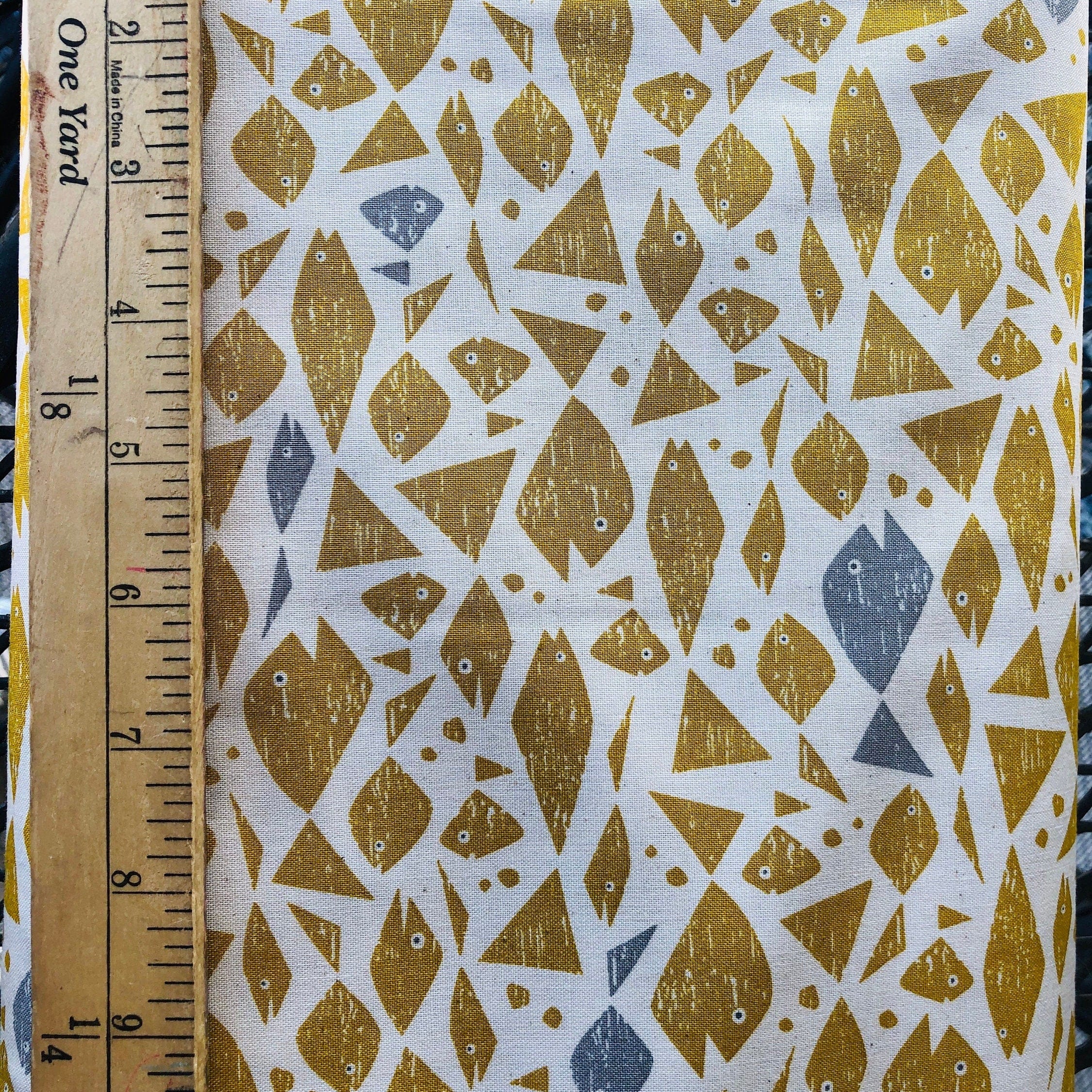 By The Seaside - Happy Fish - Yellow Unbleached Fabric - Loes Van Oosten - Cotton + Steel - Quilting Cotton Fabric - LV102-YE2U