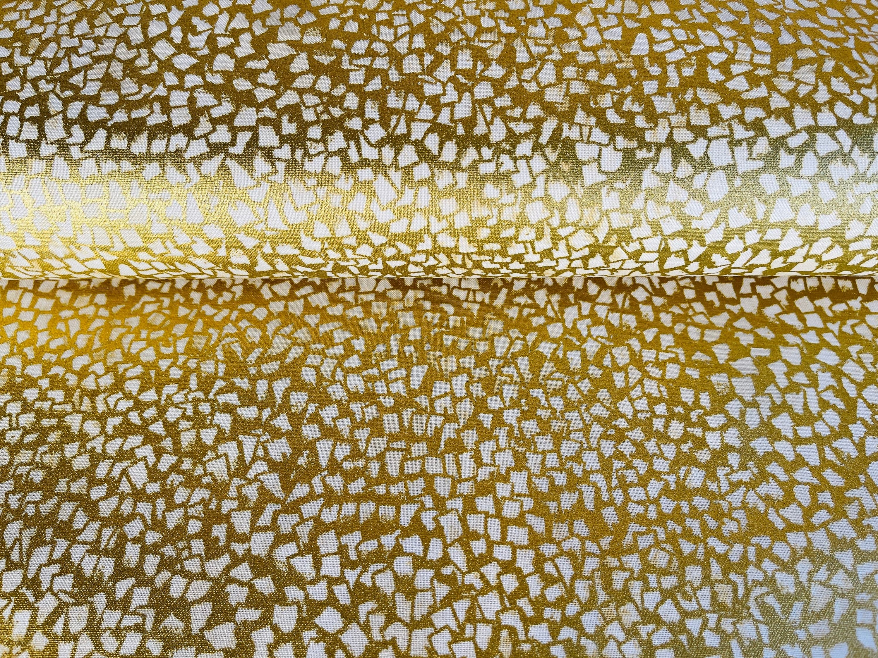 Gustav Klimt - Ivory - Robert Kaufman - Quilting Cotton Fabric - G1470008