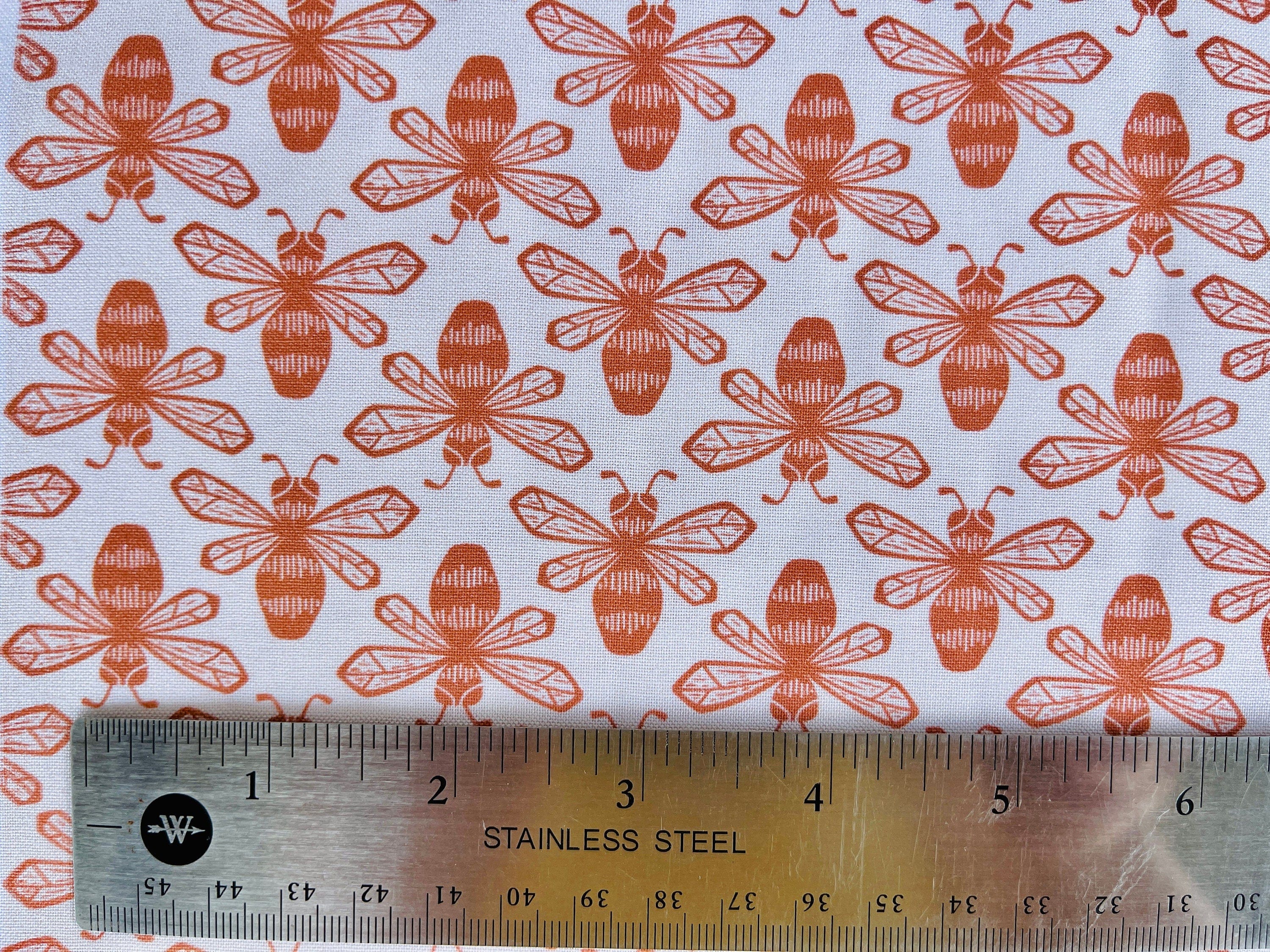 Sweet Floral Scent-Bee-Coral Fabric-Loes Van Oosten-Cotton+Steel-LV802-CO2